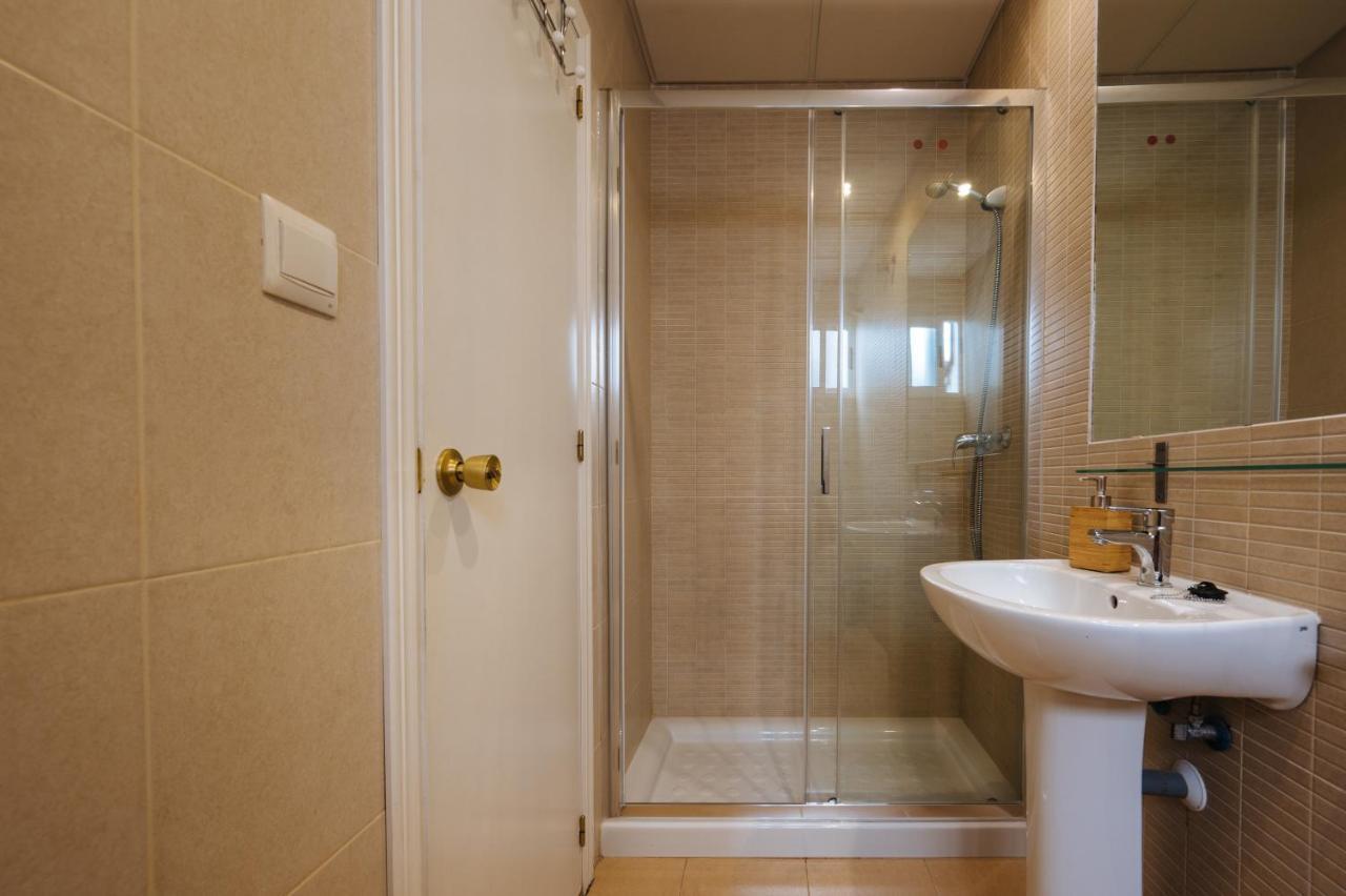 Hostly Rivero 2A Center Loft-Fibre-Communal Terrace-Parking Optional-Cless Sevilla Exteriör bild
